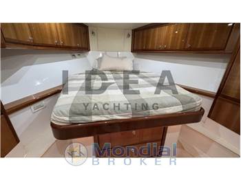 Bertram Yacht 450 Convertible