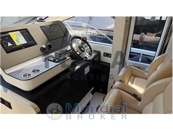 Azimut Fly 68