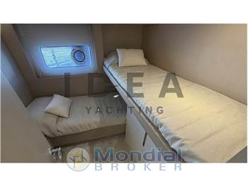 Azimut Fly 68