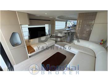Azimut Fly 68