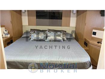 Ferretti Yachts 761