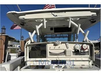 Boston Whaler 370 Outrage