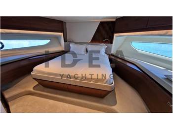 Princess Yachts Y85