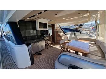 Princess Yachts Y85
