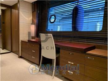 Princess Yachts 82