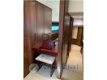 Princess Yachts 82