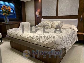 Princess Yachts 82
