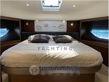 Princess Yachts 82