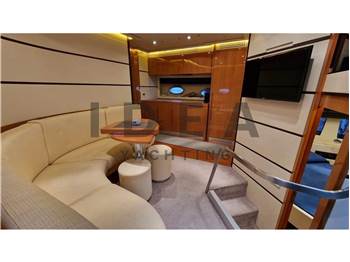 Pershing 62
