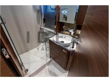 Princess Yachts V50
