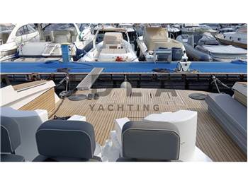 Evo Yachts 43