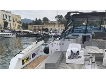 Evo Yachts 43