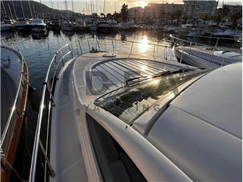 Pershing 50