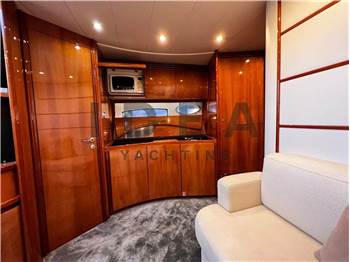 Pershing 50