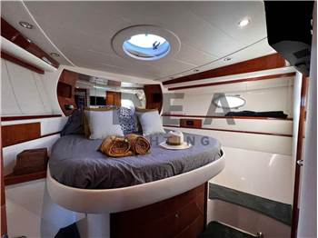 Pershing 50