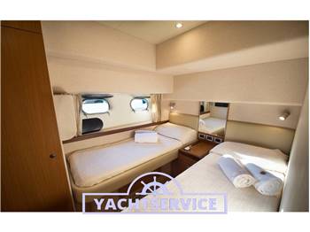 Ferretti 630