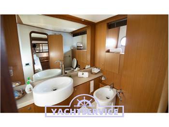 Ferretti 630