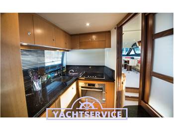 Ferretti 630