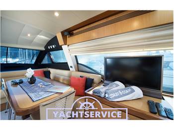 Ferretti 630