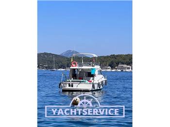 Ferretti 34 Fisherman