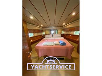Ferretti 53 Fly
