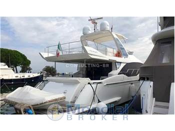 Azimut 66 fly