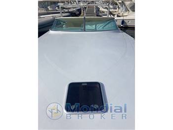 Magnum Marine 40