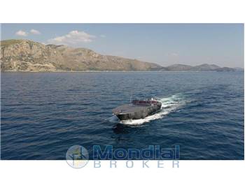 Magnum Marine 53