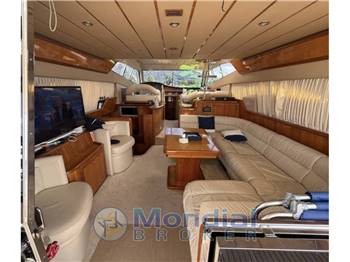 FERRETTI 530 FLY