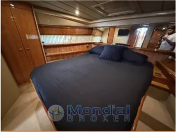FERRETTI 530 FLY