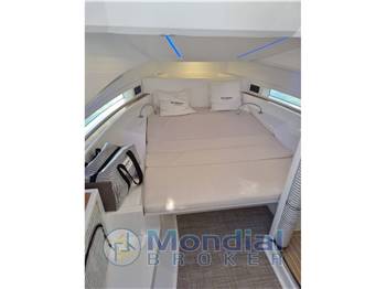 DE Antonio D32