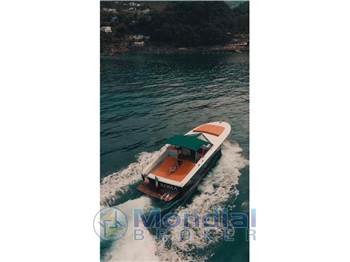 MAGNUM MARINE 35
