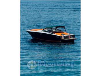 MAGNUM MARINE 35