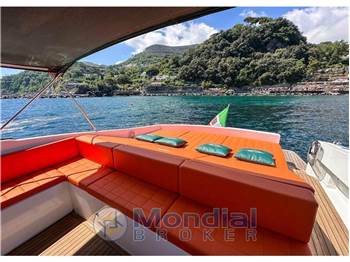 MAGNUM MARINE 35