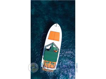 MAGNUM MARINE 35