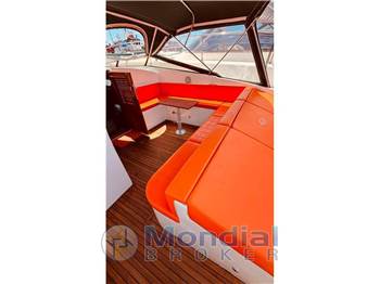 MAGNUM MARINE 35