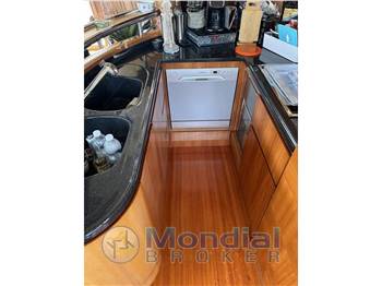 AZIMUT 62 fly
