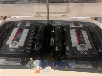 Chris craft 30 corsair