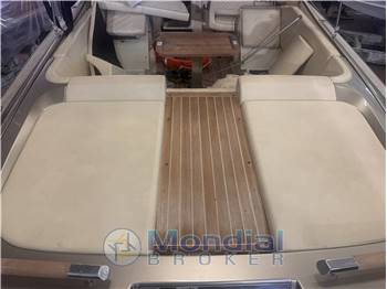 Chris craft 30 corsair
