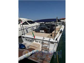 MAGNUM MARINE 38