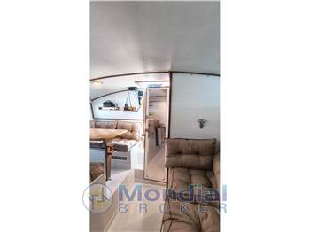 MAGNUM MARINE 38
