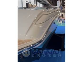 Cantieri di Sarnico Montecarlo 32 offshorer