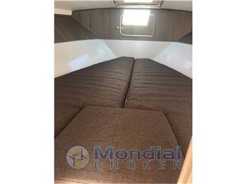 MAGNUM MARINE 38