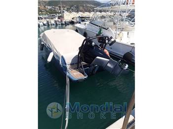 Cranchi E26 rider