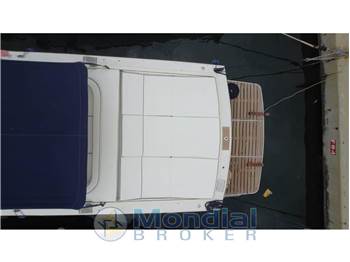 MAGNUM MARINE 38