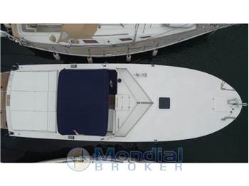 MAGNUM MARINE 38