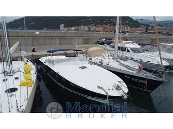 MAGNUM MARINE 38