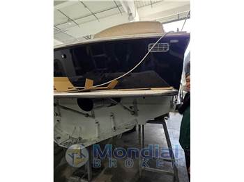 MAGNUM MARINE 38