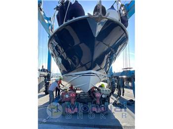 MAGNUM MARINE 38