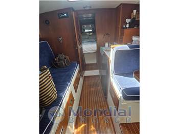 MAGNUM MARINE 38